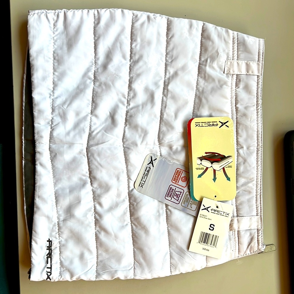 NEW Arctix Girls Powder Puff Snow Skirt White Small